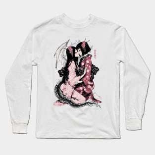 Two Geishas Kissing Graphic T-Shirt 21 Long Sleeve T-Shirt